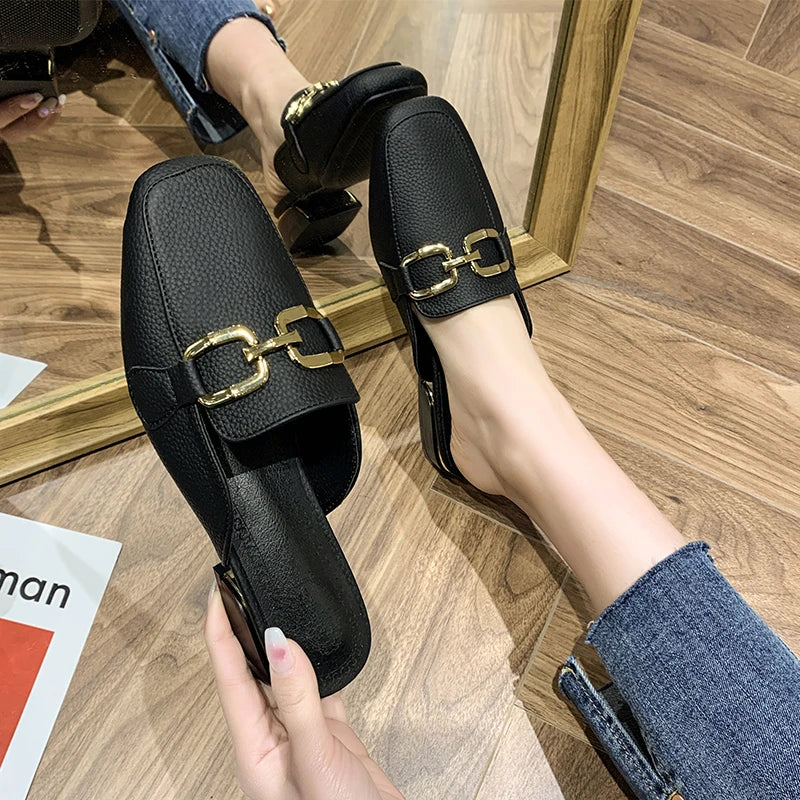 Mule Mocassim Feminino Preto Eloá Fivela Dupla