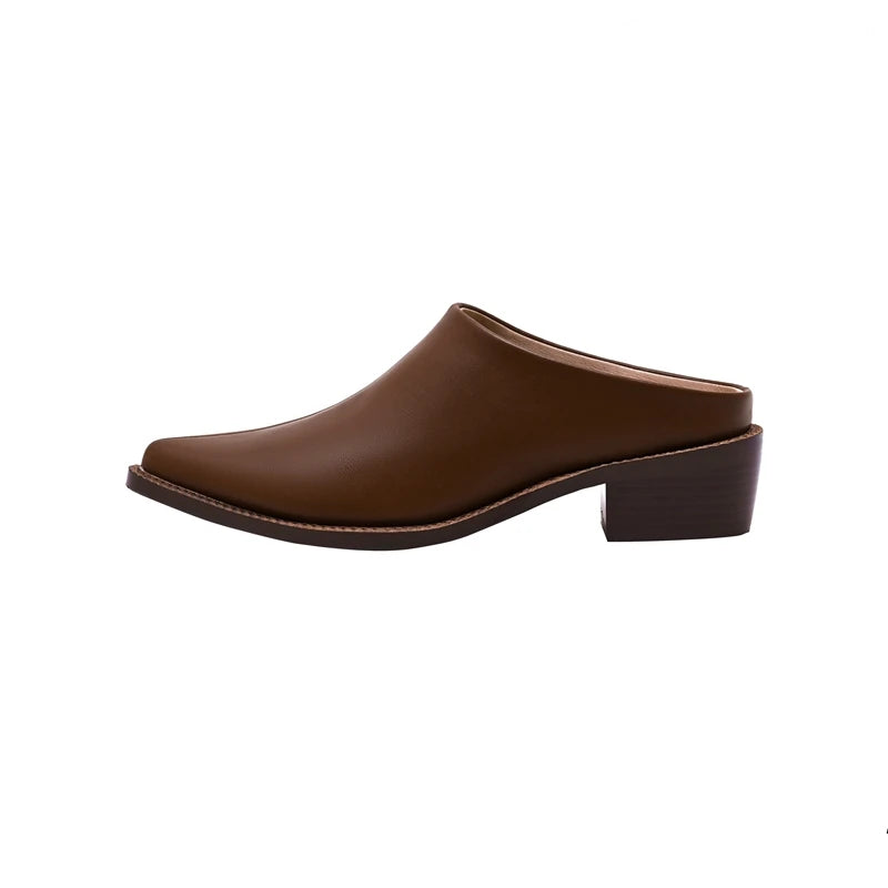 Mule Mocassim Feminino Bico Fino Amélia Marrom