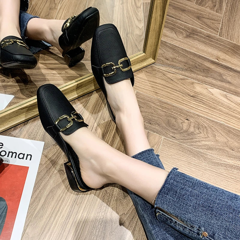 Mule Mocassim Feminino Preto Eloá Fivela Dupla